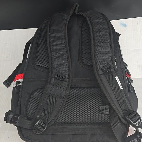 NEW Victorinox QT Quik Trip 60 Years Anniversary Black and Red Backpack - Picture 5 of 12